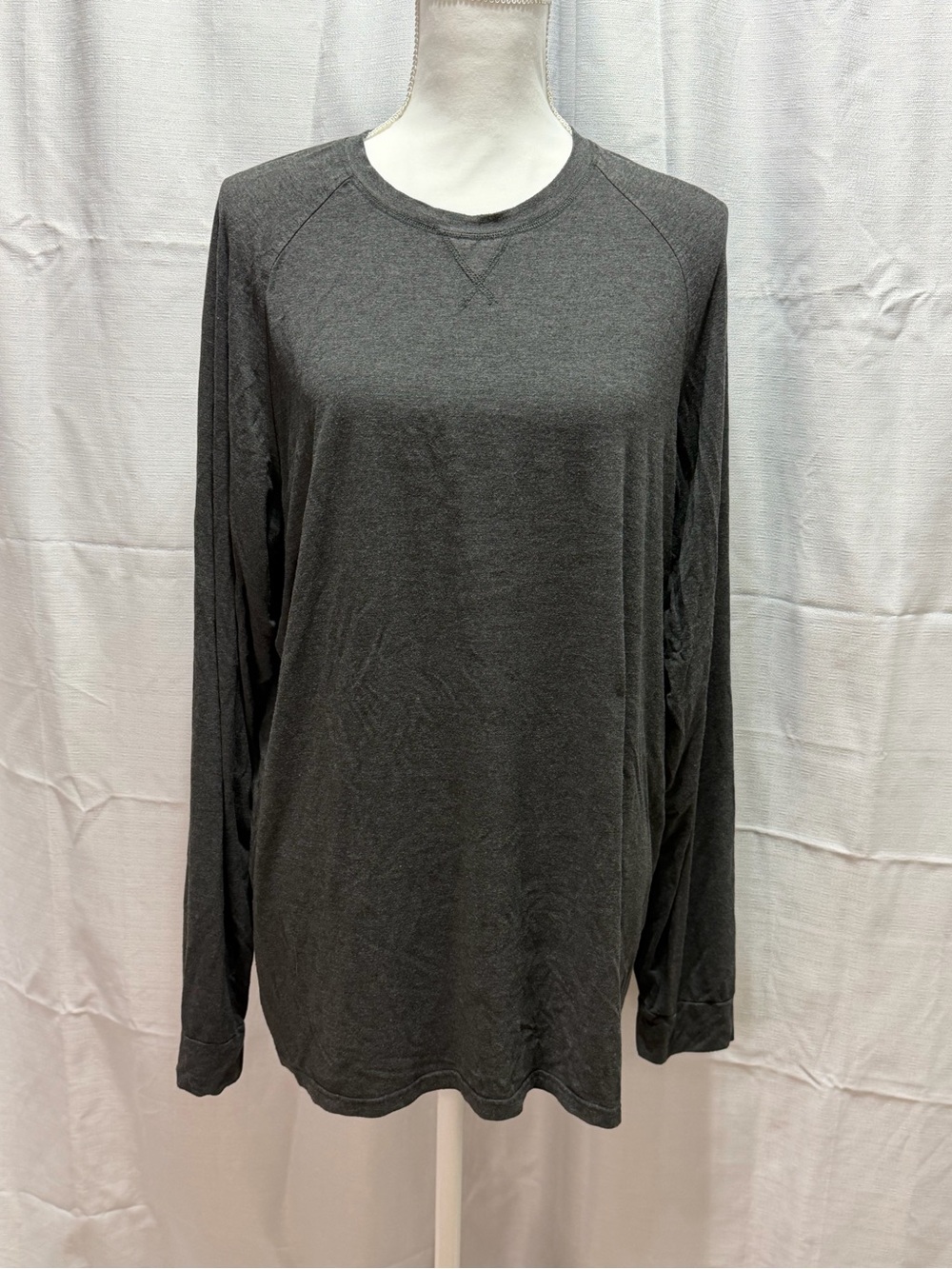 Cozy Earth Bamboo Mens Size XL Crew Neck Soft Dark Gray Long Sleeve Shirt
